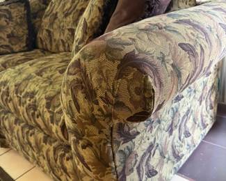 SEALY FURNITURE UPHOLSTERED SOFA W TOSS PILLOWS