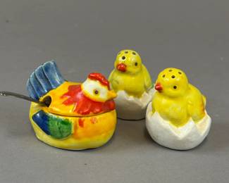 VINTAGE JAPAN CONDIMENT SET SALT & PEPPER CHICKENS