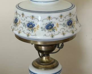 VTG QUOIZEL GONE WITH THE WIND LAMP 3 WAY