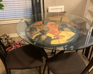 Frida Kahlo Table And Chairs