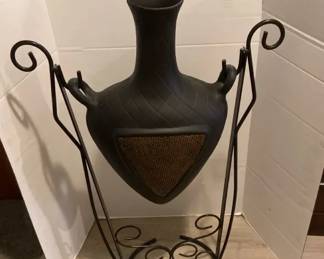 Black Pottery Vase With Stand