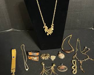 Chico Necklace Plus More