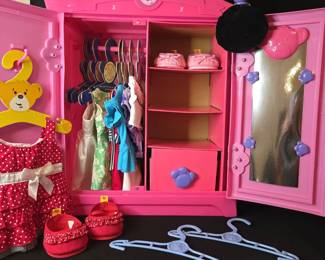 Build A Bear Bearmoire With Clothes And Shoes