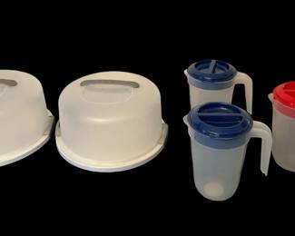 2 Sterilite Plastic Cake Carriers 3 Packetware Plastic Pitchers