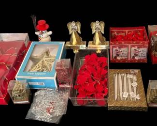 Red Gold Christmas Decor