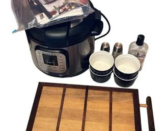 Instant Pot MultiCooker with Kitchenware Care Accessories