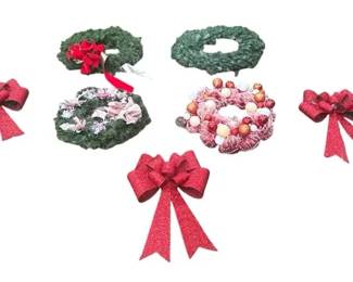 Bundle of Holiday Wreaths Ribbon