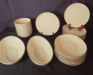 Lenox Weatherly China With Platinum Trim