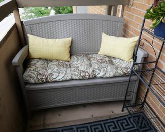Patio loveseat