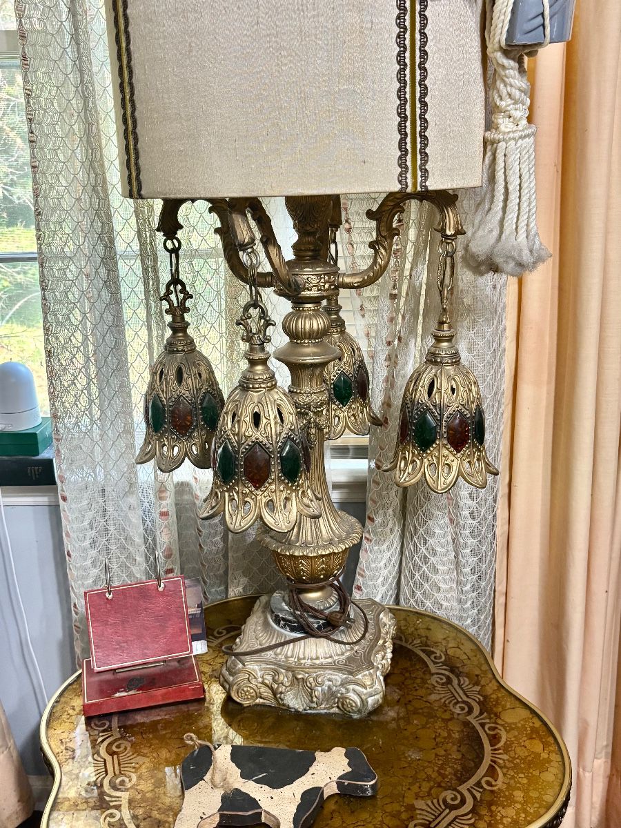 Hollywood Regency Style Lamp (pair)