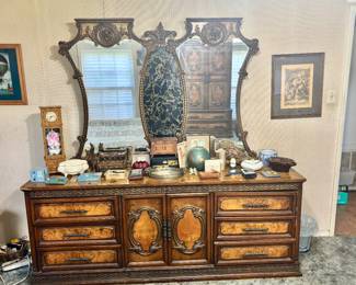 Hollywood Regency Dresser
