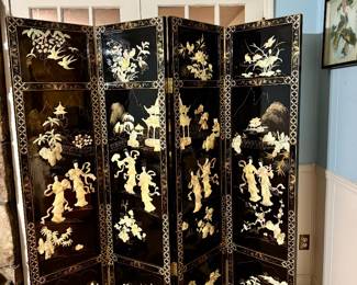 Chinese Screen