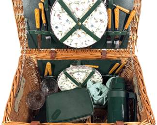 Lot 9 Vintage Wicker Picnic Basket