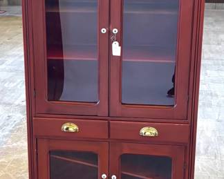 Lot 453 SemiAntique American Cabinet