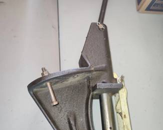 Reloading press