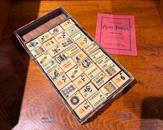 Vintage Mahjong Set