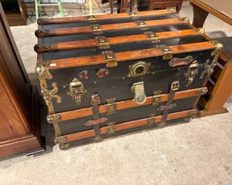 Flat Top Trunk in Great Condition