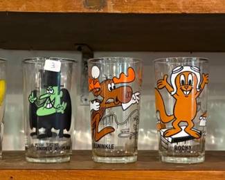 Lot of 8 Toon Glasses