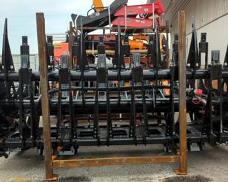 2026 GIYI GY-CLG72 Skid Steer Grapple, Unused