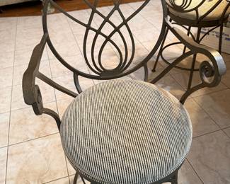4 Swivel Barstools