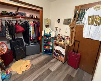 Bedroom/ Laundry Room (right)