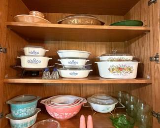 Pyrex; Corning Ware; Fire King; Green Depression Vaseline Glass