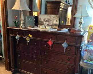 Thomasville "Fredericksburg" dresser with mirror, etc.