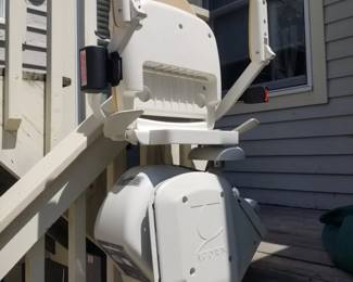 Acorn Superglide 130 1700 outdoor stairlift