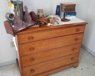 4-drawer dresser