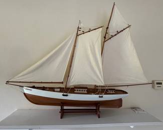 Over 3 ft yacht