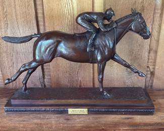 Bronze Man O'War