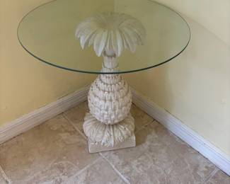 Pineapple Table