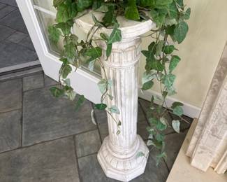 Plant stand column 