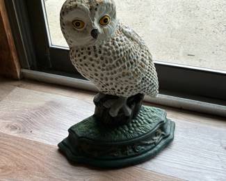 Cast iron owl doorstop