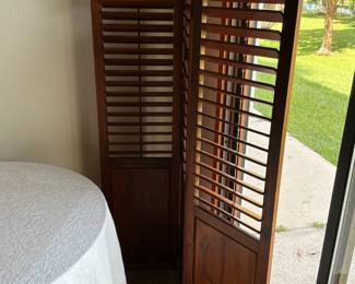 Folding screen