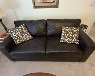 Havertys sleeper loveseat like brand new $400