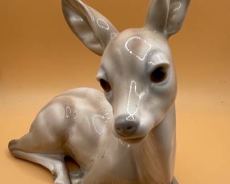 Lladro Porcelain Fawn Figurine
