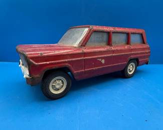 Tonka Jeep Wagoneer Pressed Steel Toy