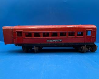 Lionel O-Gauge Passenger Car (Red, Streamliner)