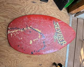 Slyder Skimboard "Skim to Live"