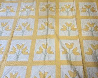Vintage Hand-Appliquéd Tulip Quilt