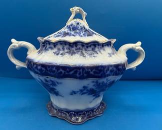 Victorian "Touraine" Flow Blue Lidded Sugar Bowl by Henry Alcock & Sons