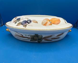 Royal Worcester Evesham Vale Oval Casserole Dish