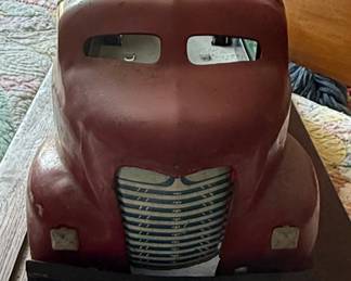 Vintage Wyandotte Cattle Truck Pressed Steel Toy