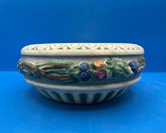 Roseville Pottery Corinthian Bowl