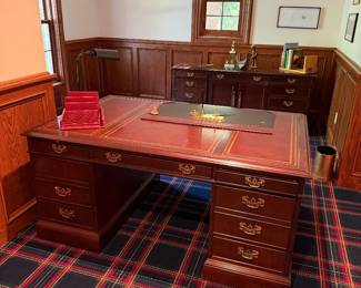 2 PERSON DESK