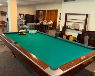 BRUNSWICK POOL TABLE