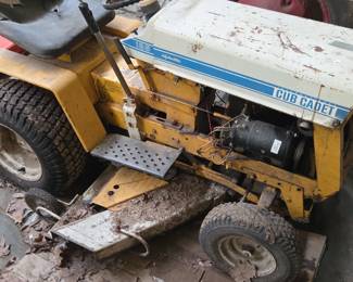 Cub Cadet Hydrostatic Garden Tractor
