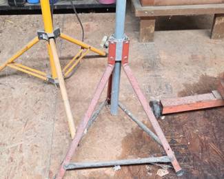 Adjustable Roller Stand