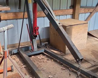 Hydraulic Engine Hoist
